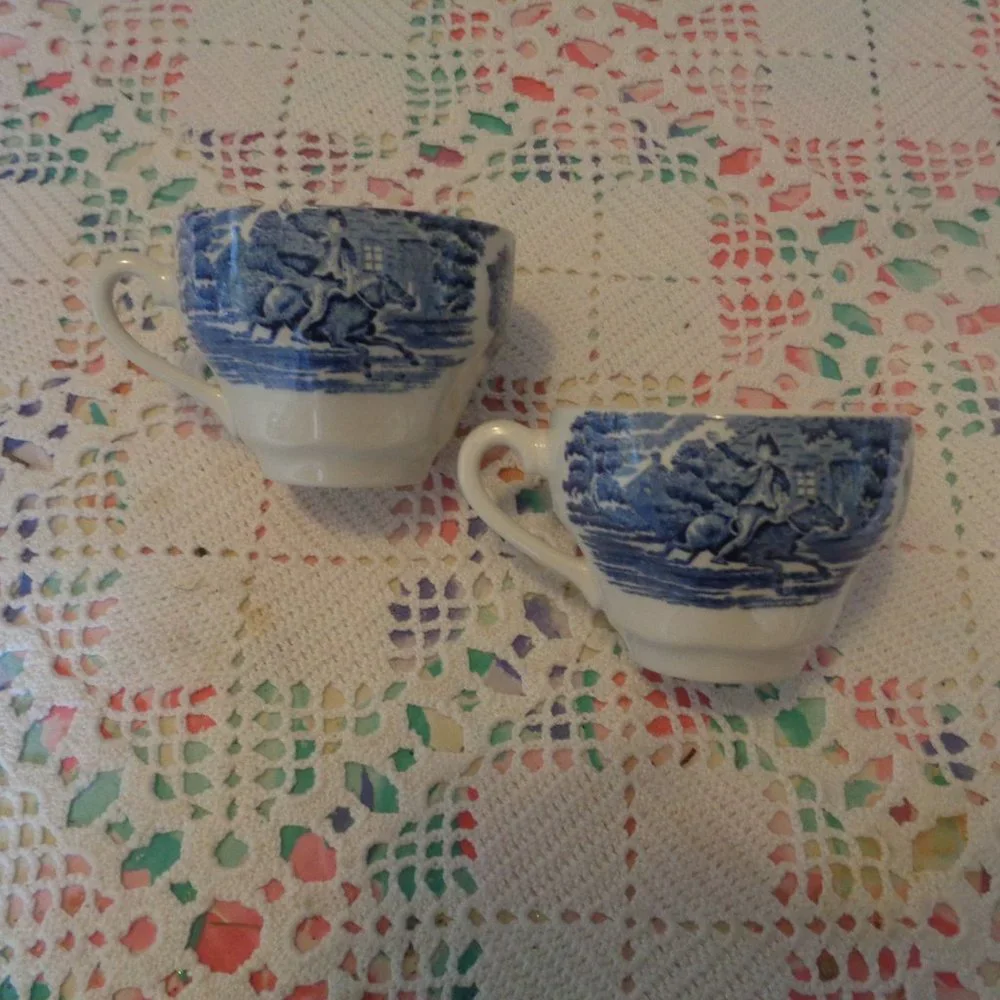 1950S TRANSFER WARE BLUE & WHITE PAUL REVERE CUPS